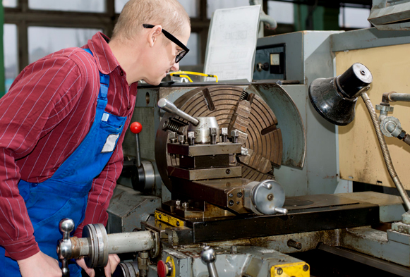 Maintenance in manufacturing: productivity & efficiency can go hand-in-hand!